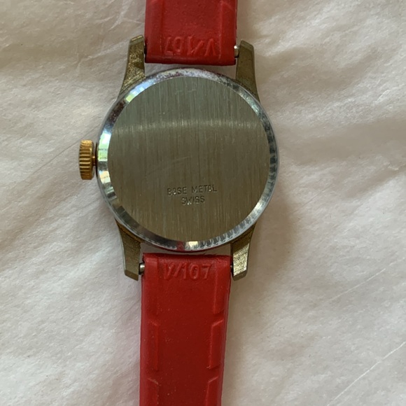 Vintage Bionic Woman Watch - Picture 7 of 9